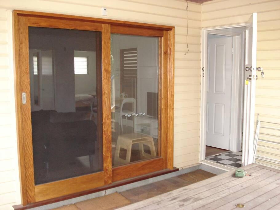 Apartment Cool Flat - 2 Bed & Office Brisbane