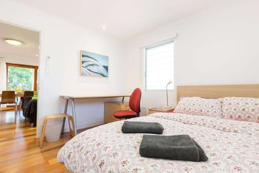 Apartment Cool Flat - 2 Bed & Office *